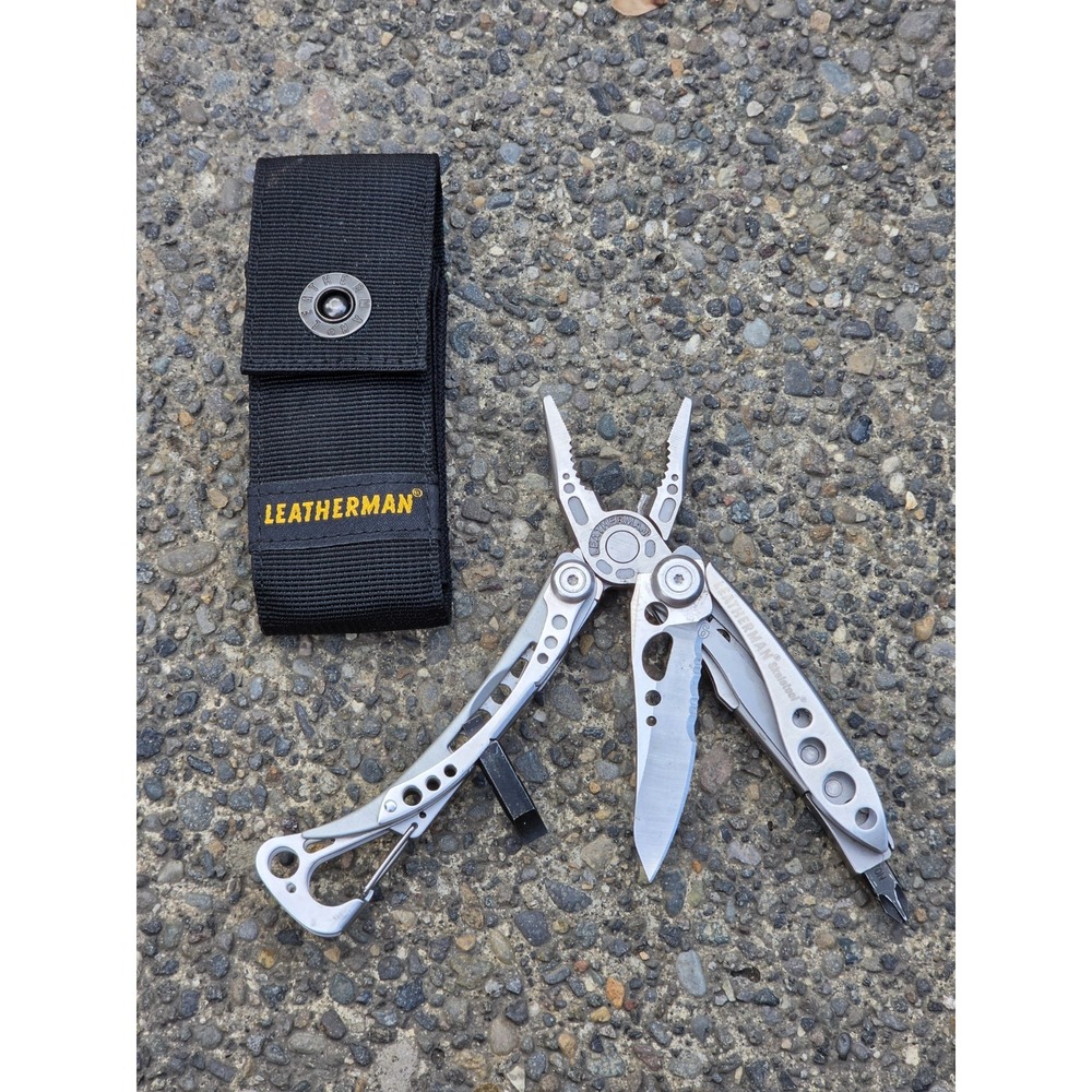 LEATHERMAN Skeletool Multi Tool - Combo Edge Blade Knife Pliers Carabiner!!!